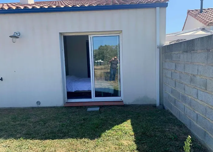 La Grisot De La Hilaire Villa *